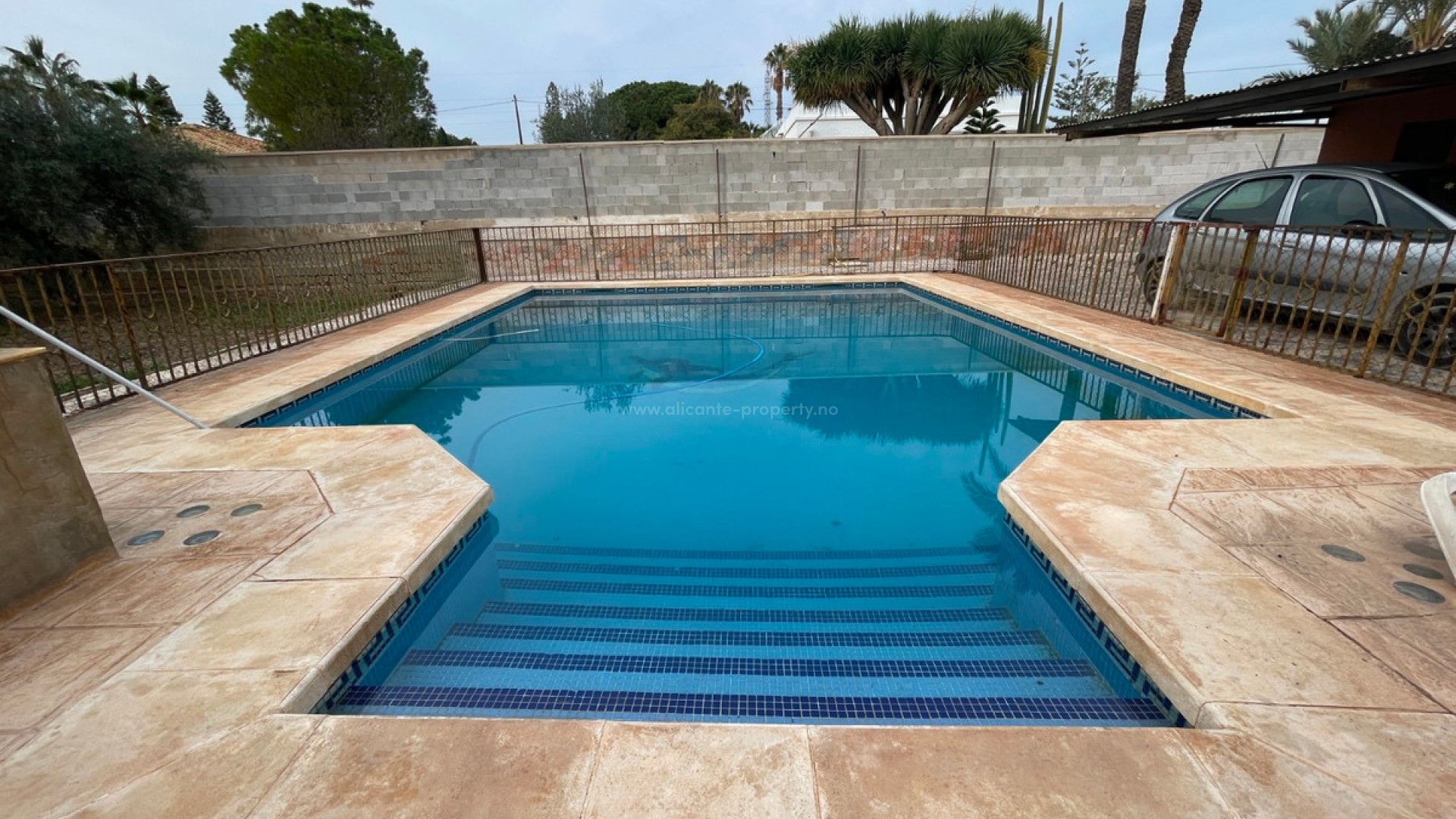 Villa in Elche Centro