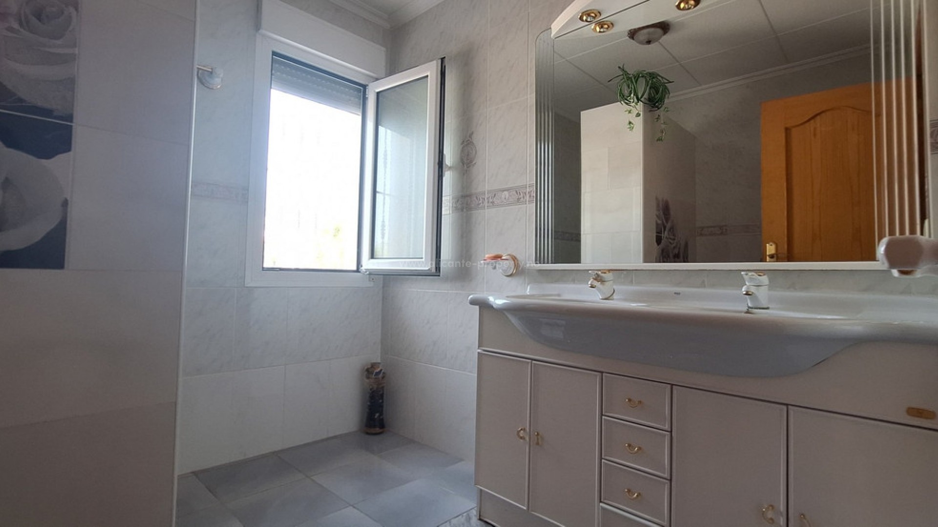 Villa in Elche Centro