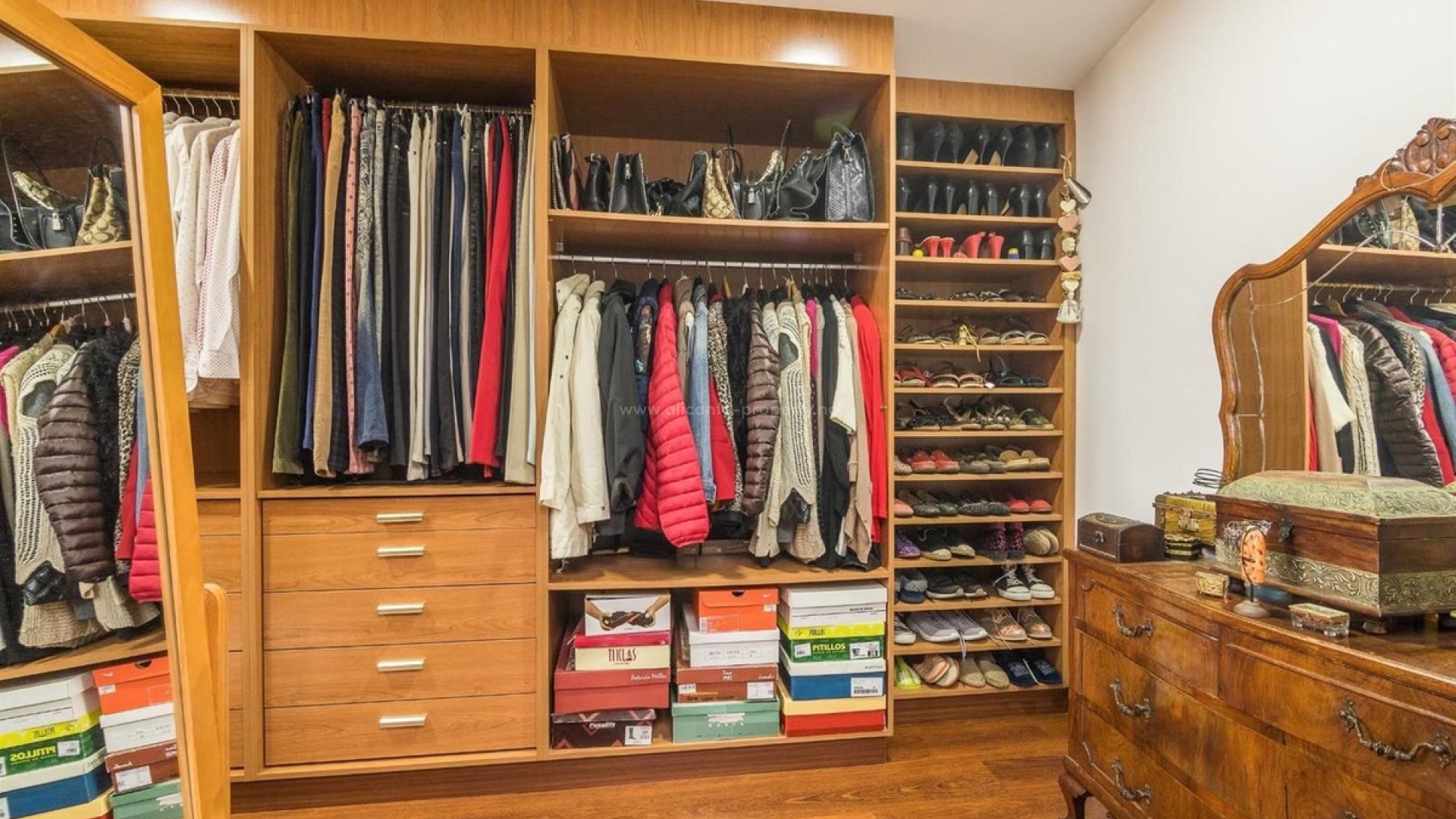 Villa in Elche Centro