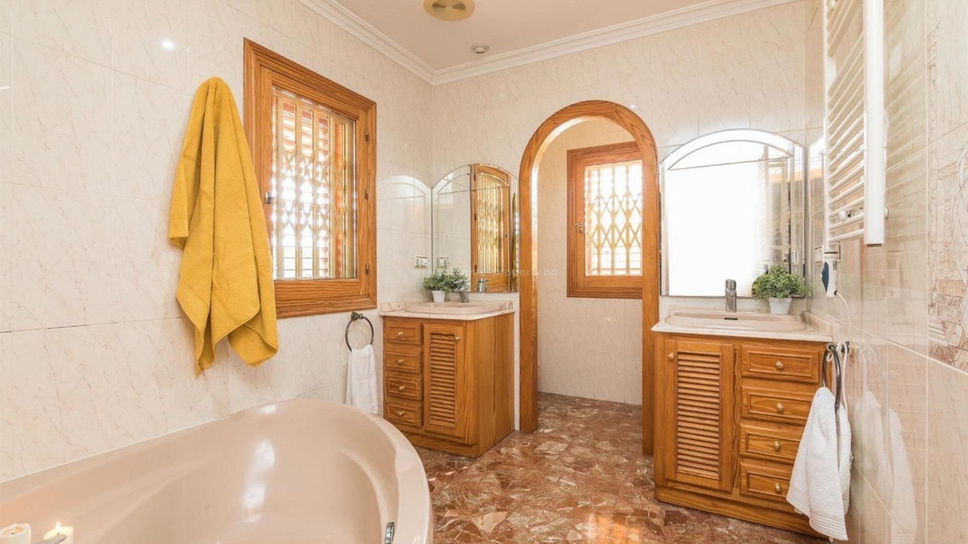 Villa in Elche Centro