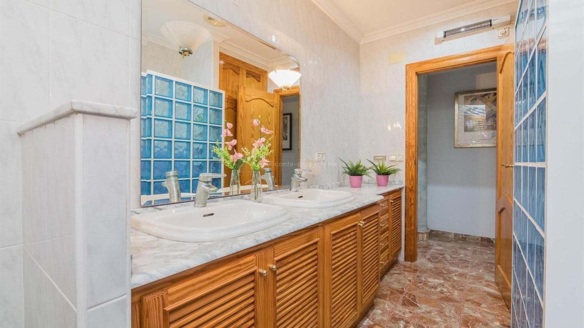 Villa in Elche Centro