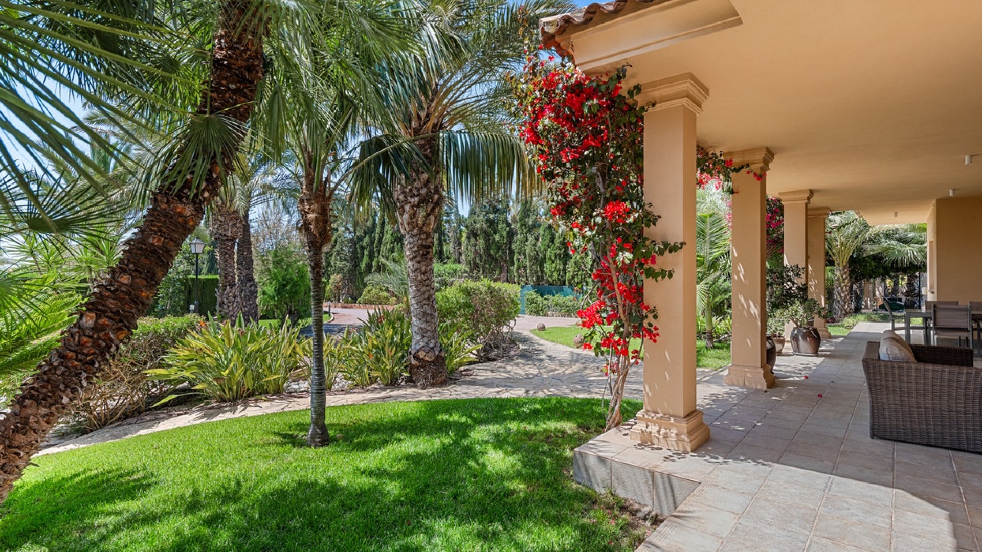 Villa in Elche Centro