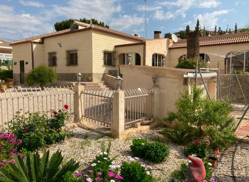 Villa in Elche Centro