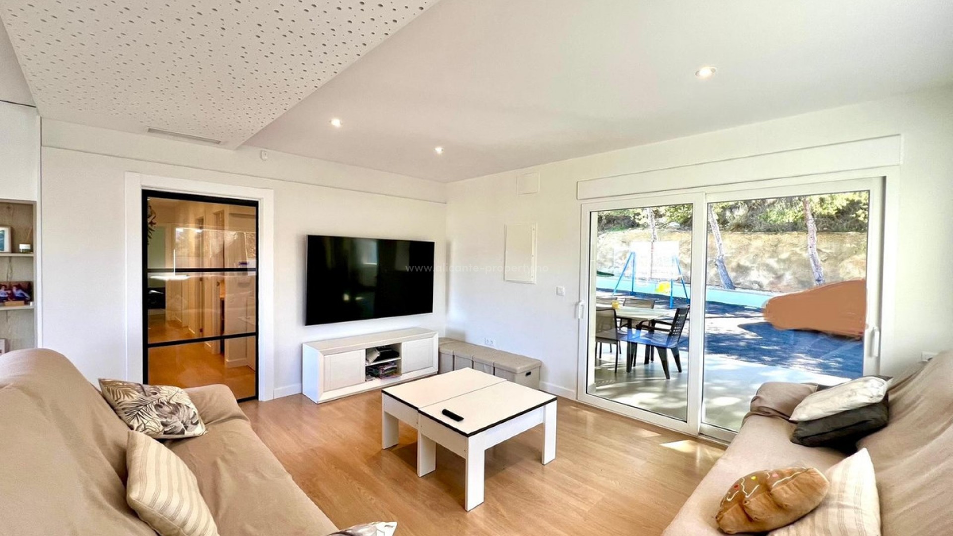 Villa in Elda Centro