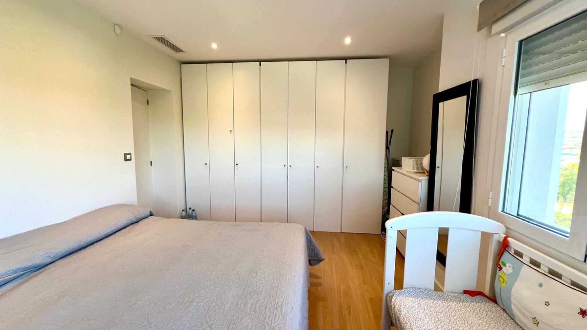 Villa in Elda Centro