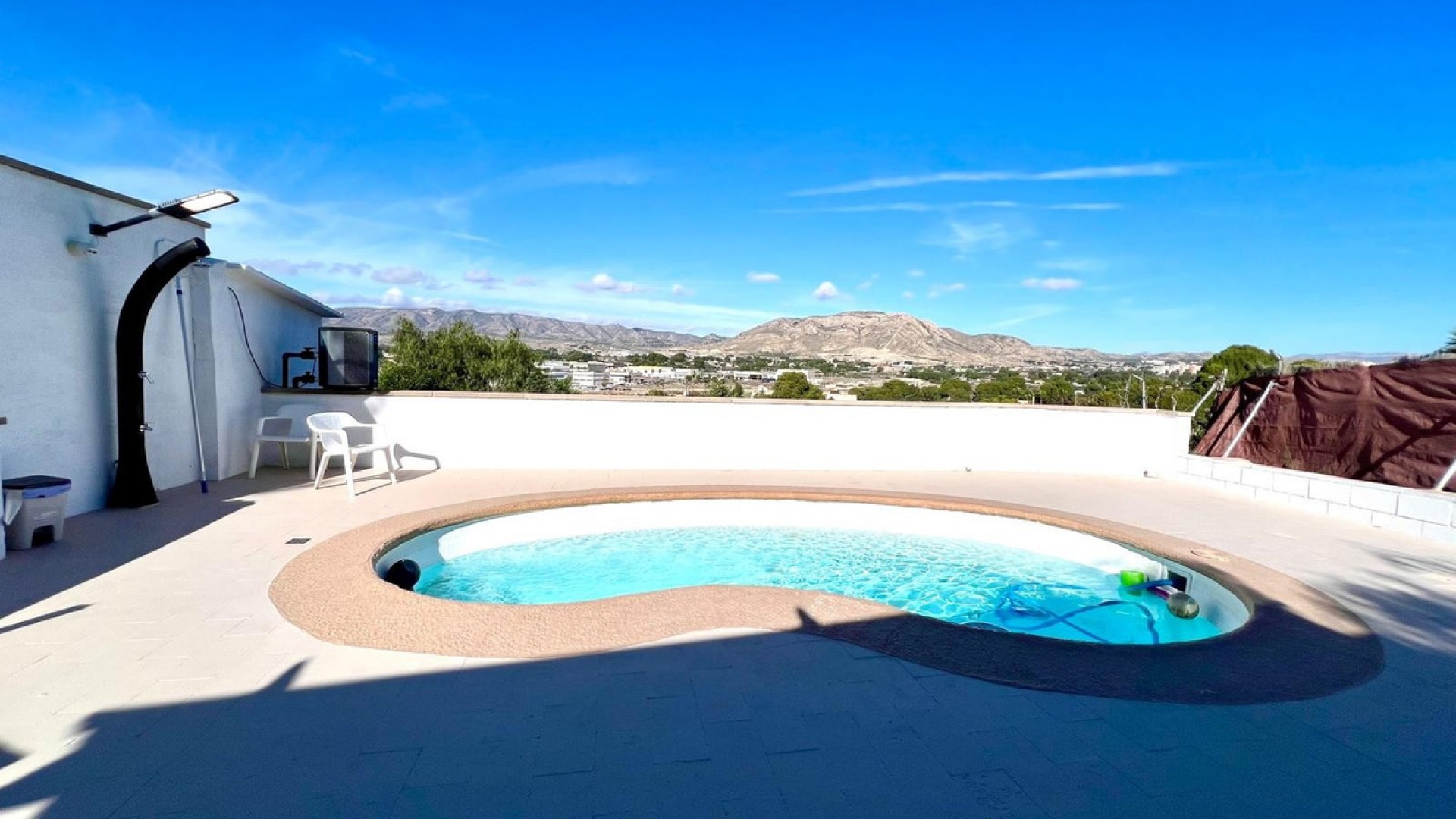 Villa in Elda Centro