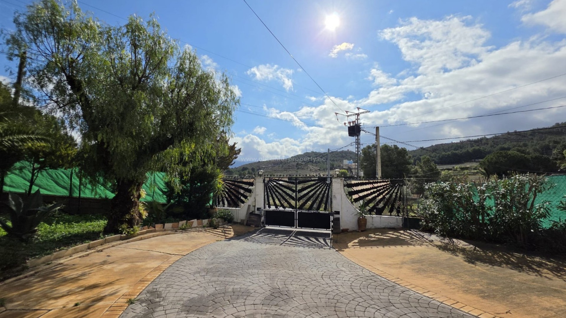 Villa in Elda Centro