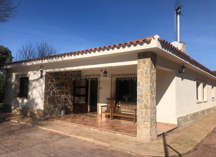 Villa in Elda Centro