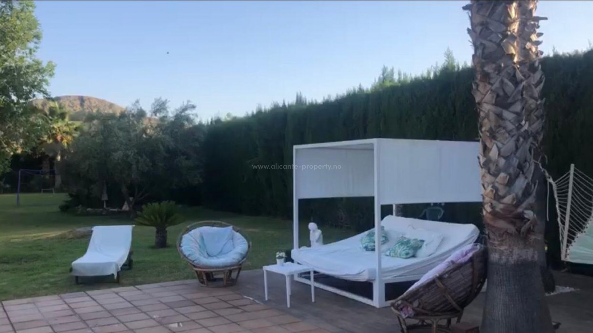 Villa in Elda Centro