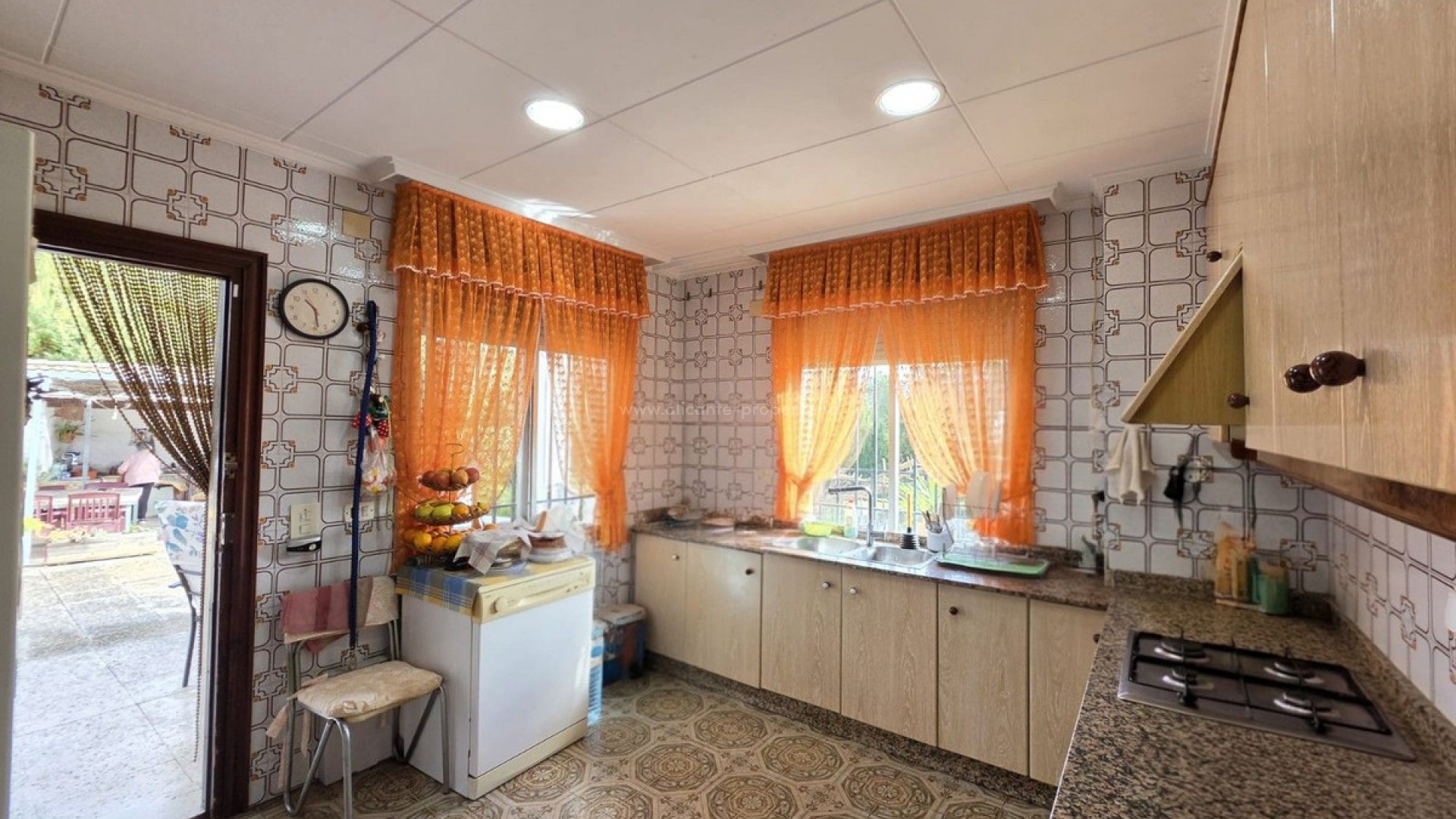 Villa in Elda Centro