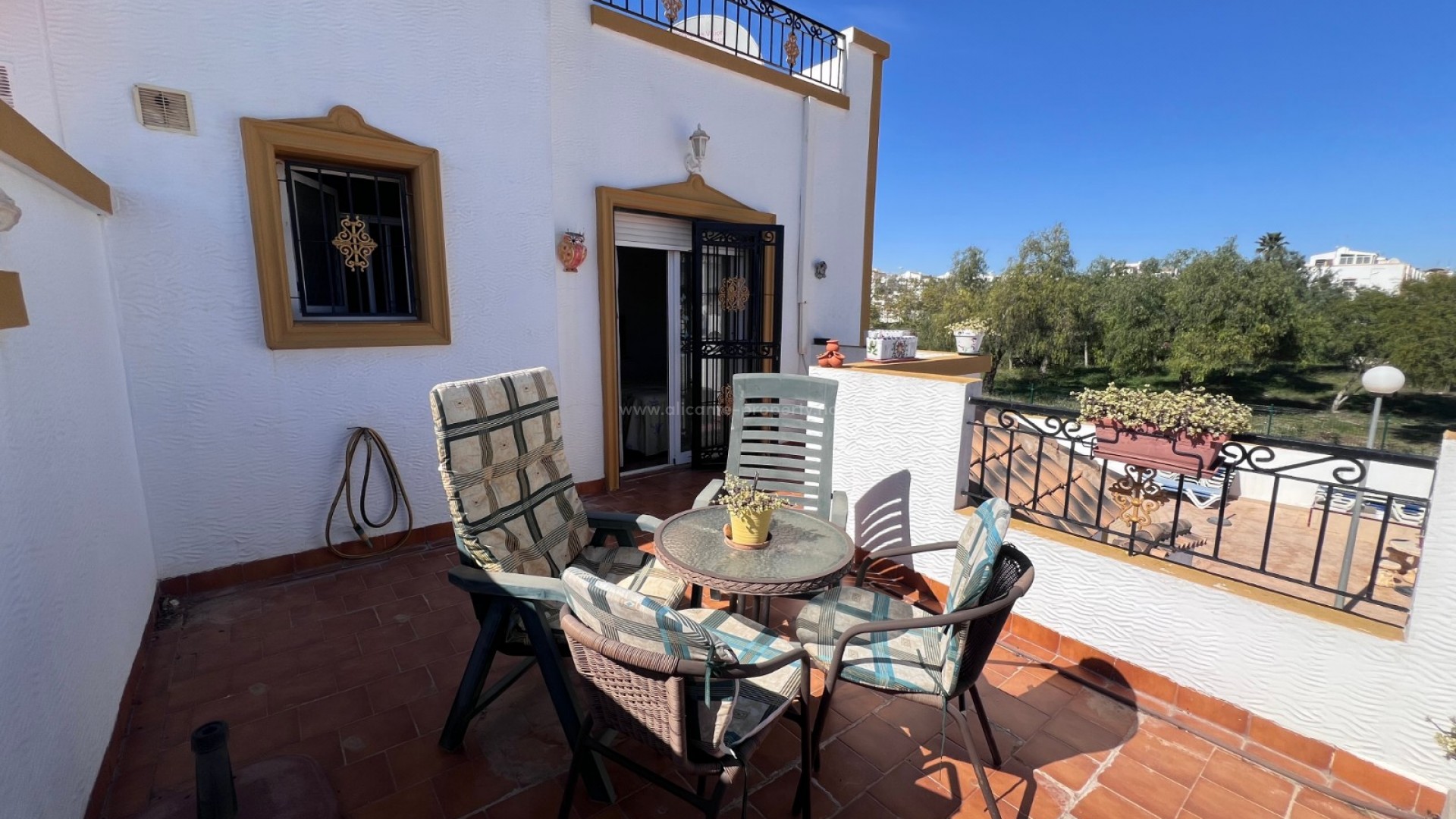 Villa in Entre Naranjo - Vistabella Golf