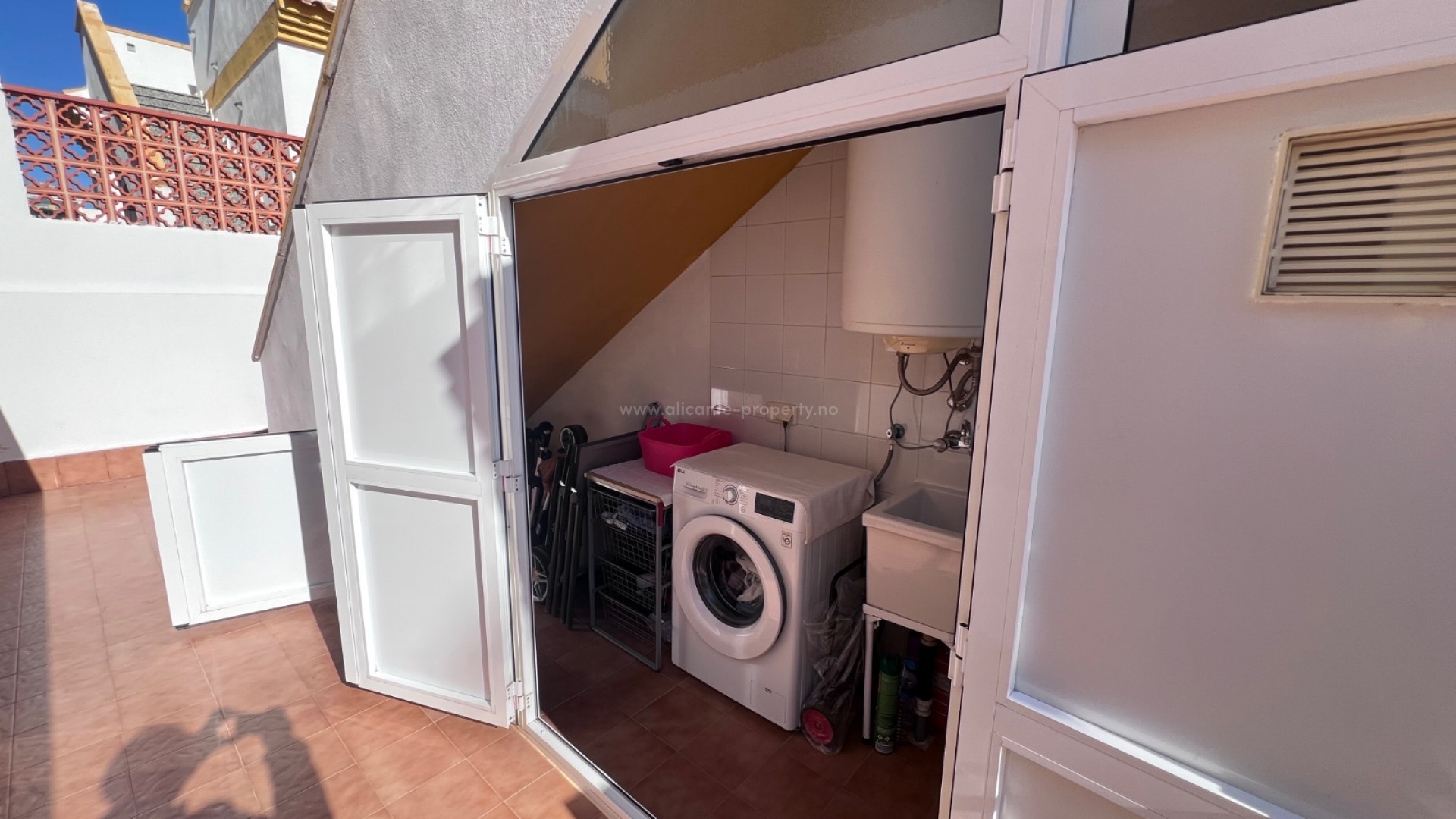 Villa in Entre Naranjos