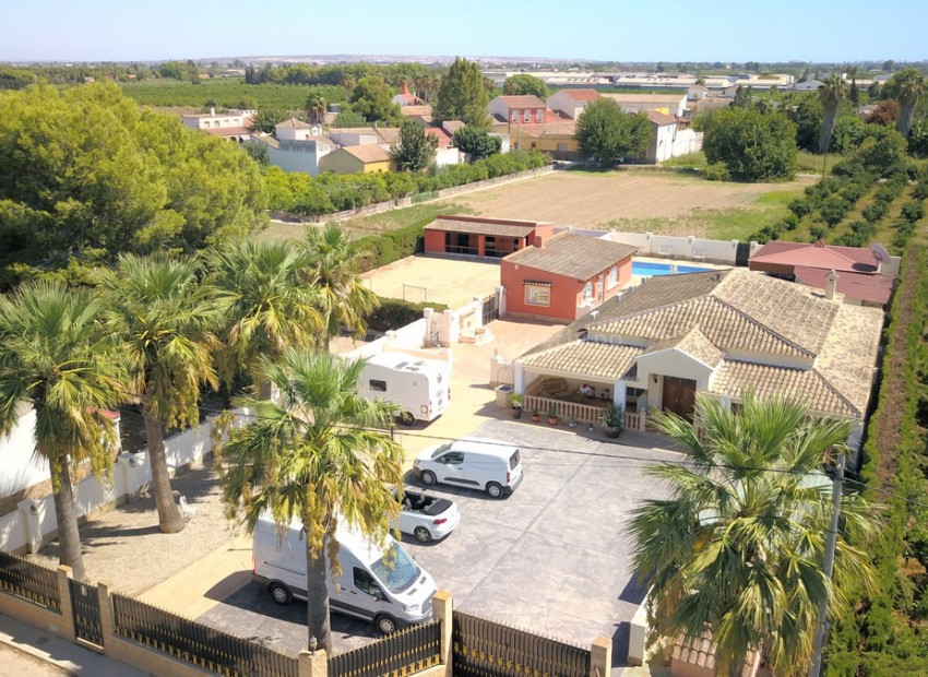 Villa in Heredades