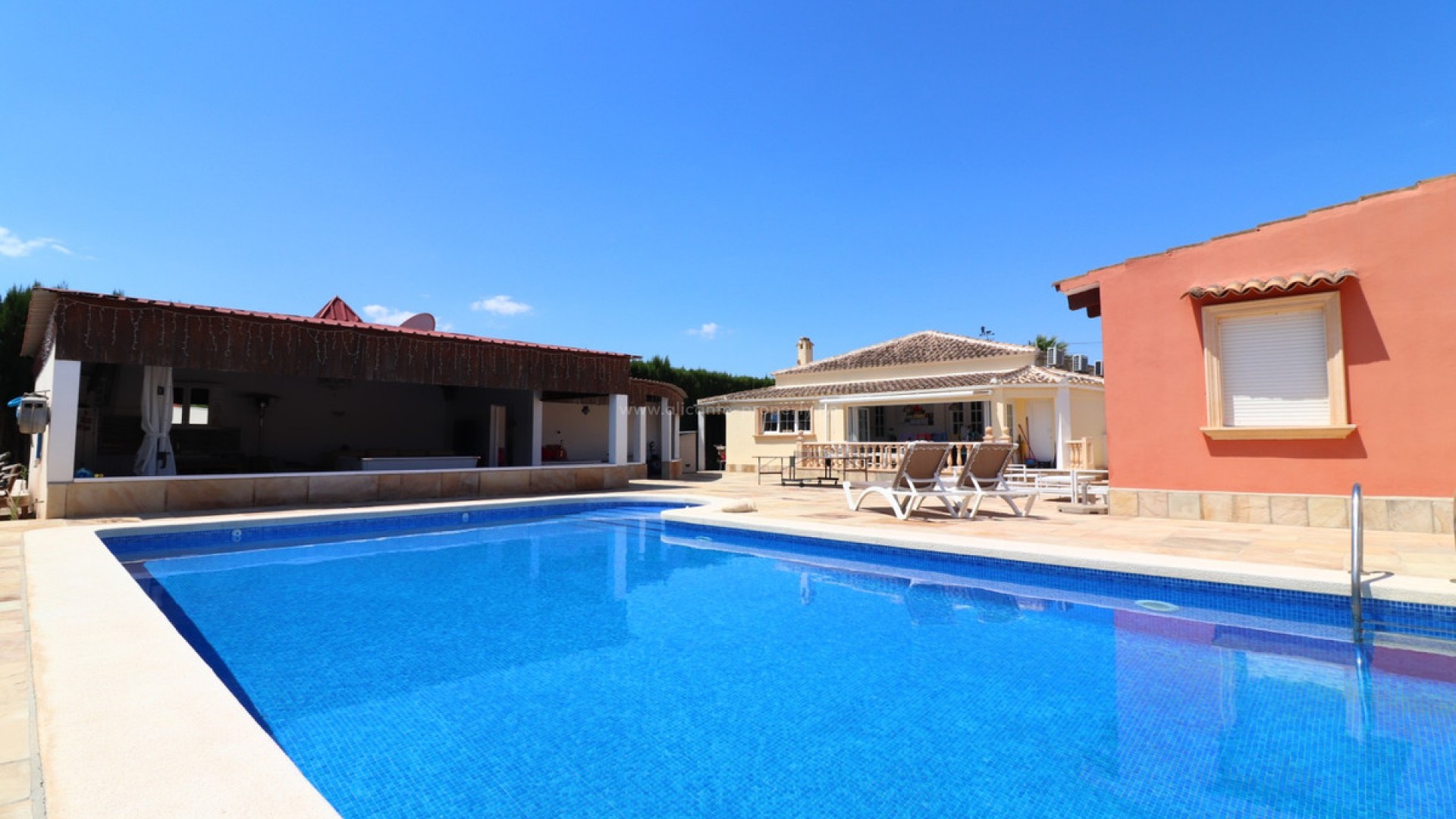 Villa in Heredades