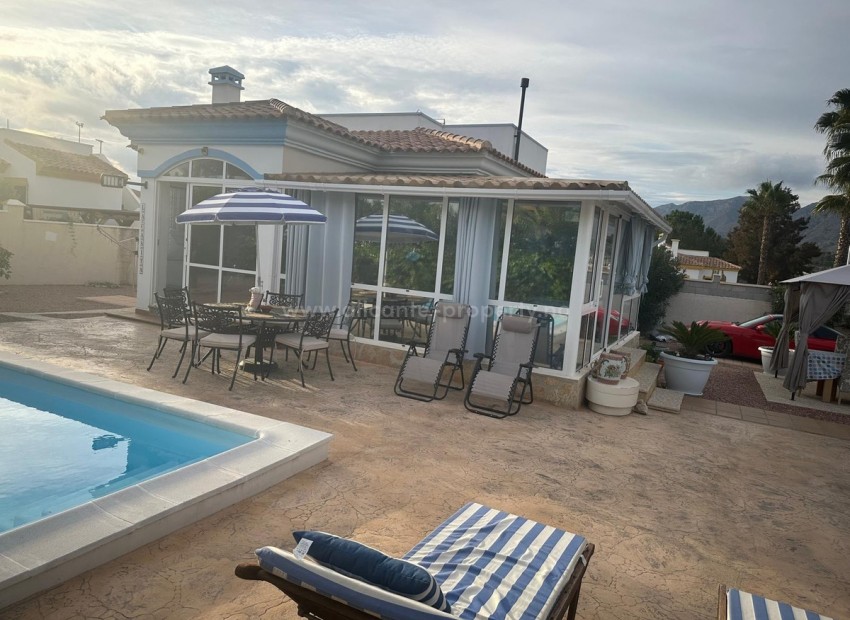 Villa in Hondón de las Nieves Centro