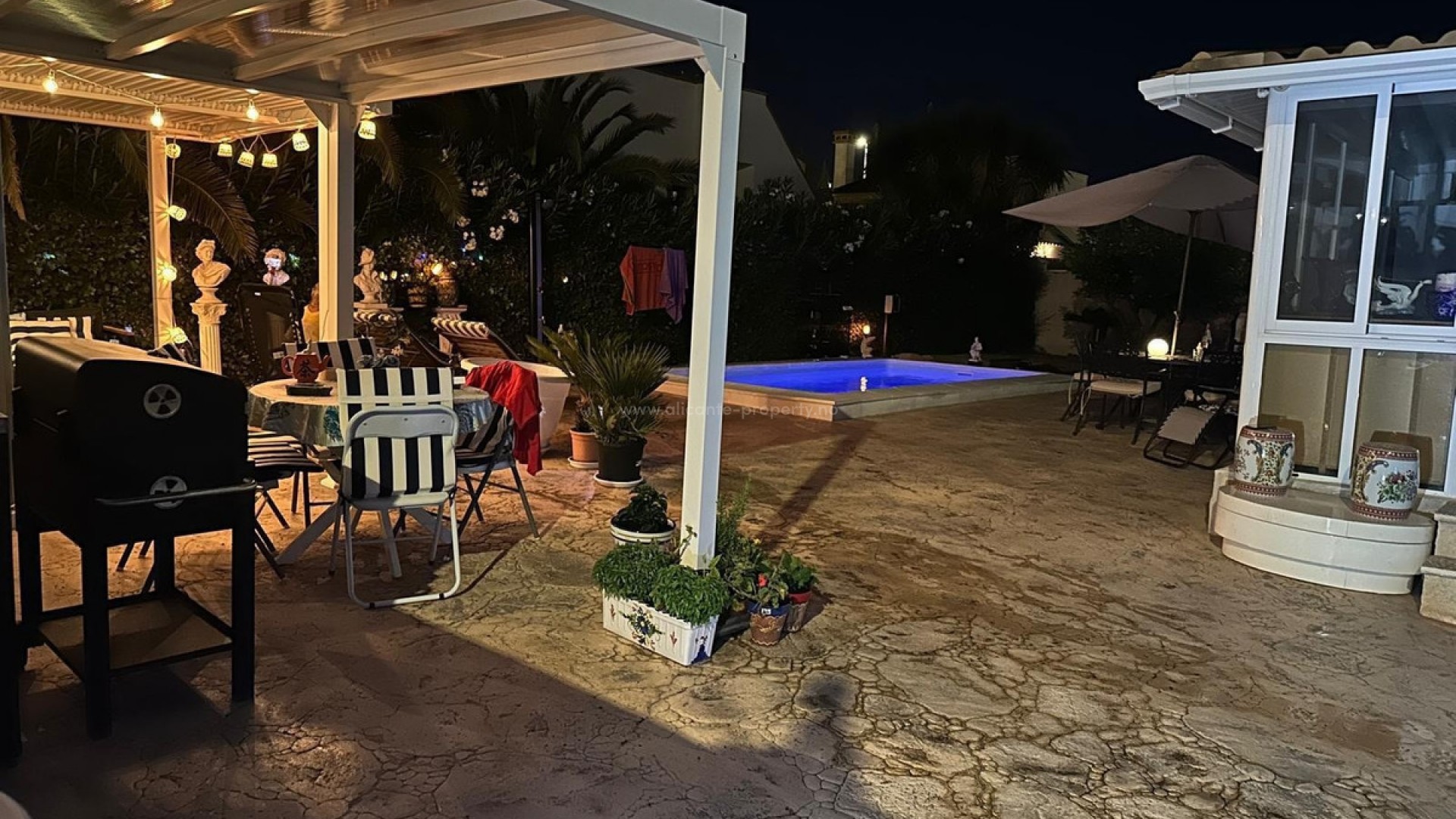 Villa in Hondón de las Nieves Centro