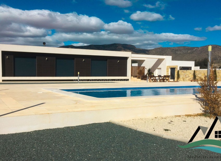 Villa in Hondón de las Nieves Centro