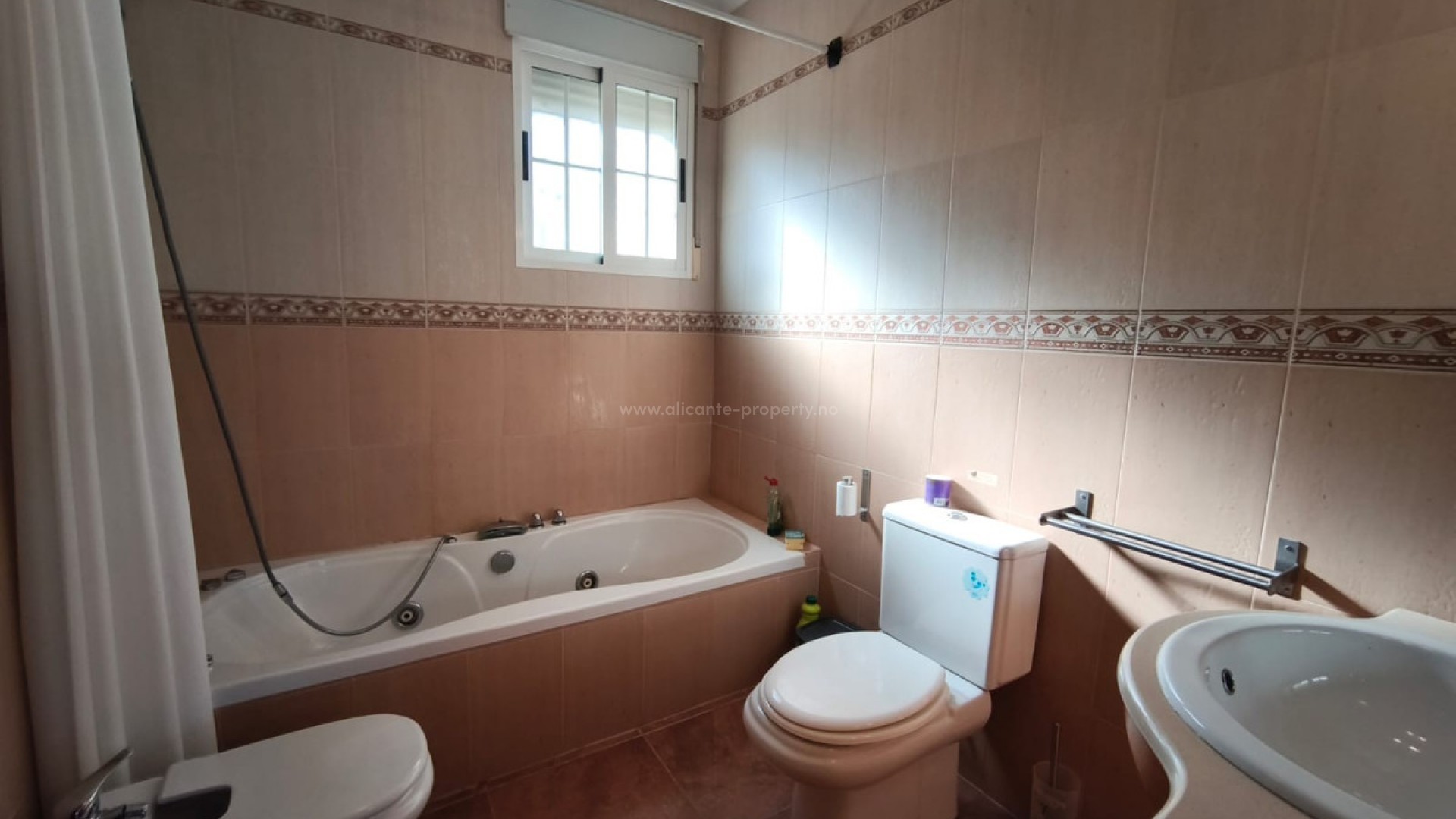 Villa in Hondón de los Frailes Centro