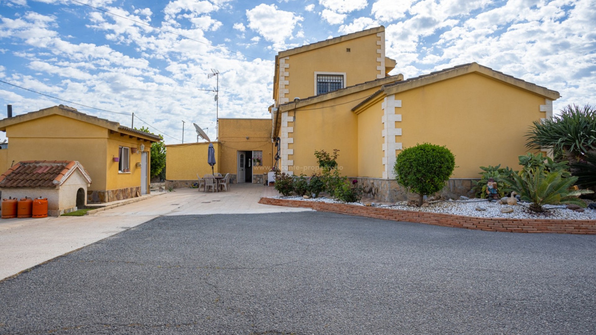 Villa in La Hoya