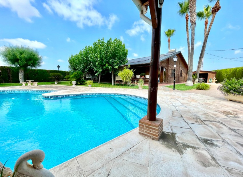Villa in La Marina