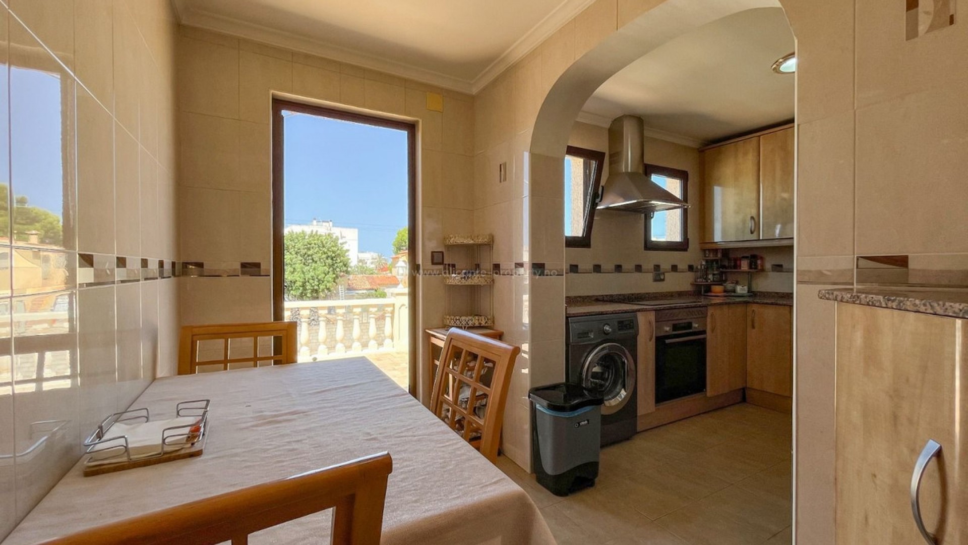 Villa in La Marina