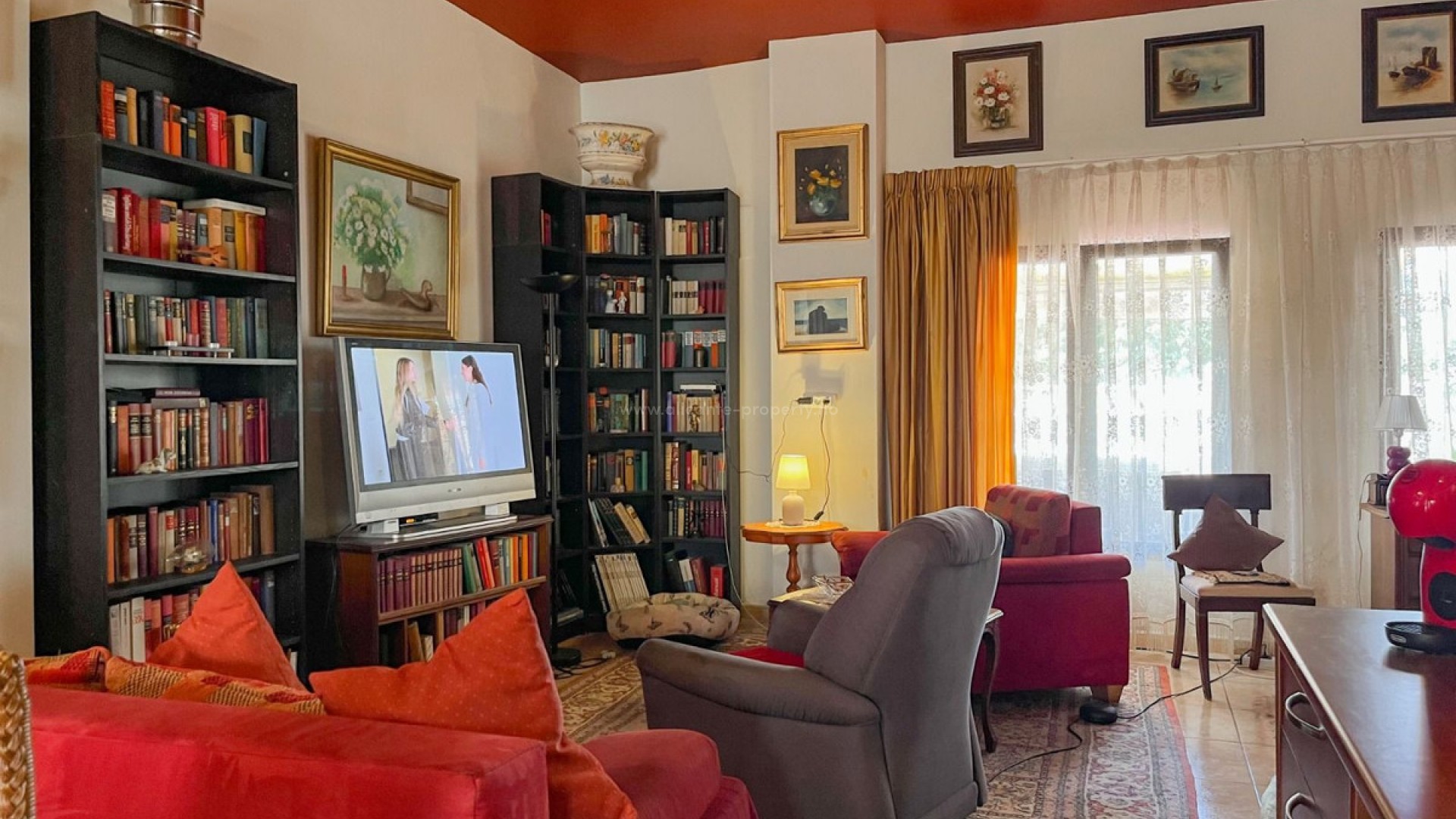 Villa in La Marina