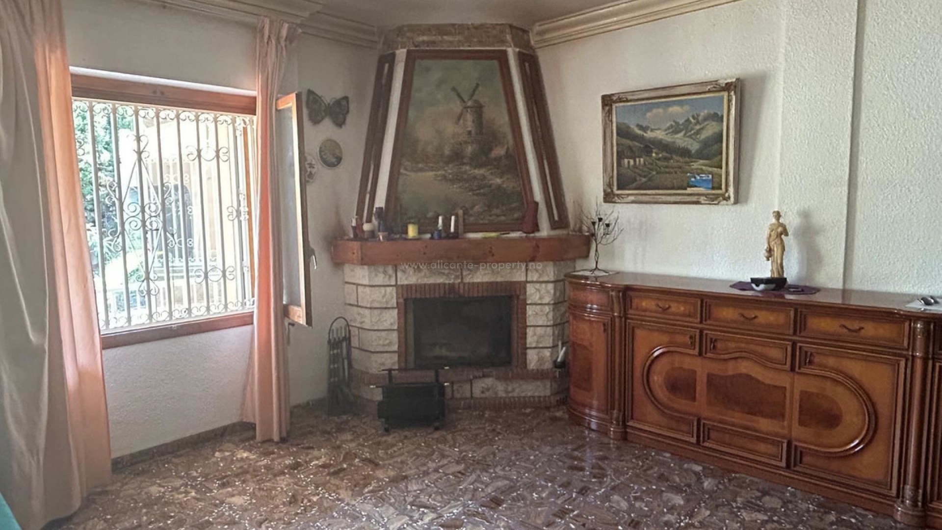 Villa in La Marina