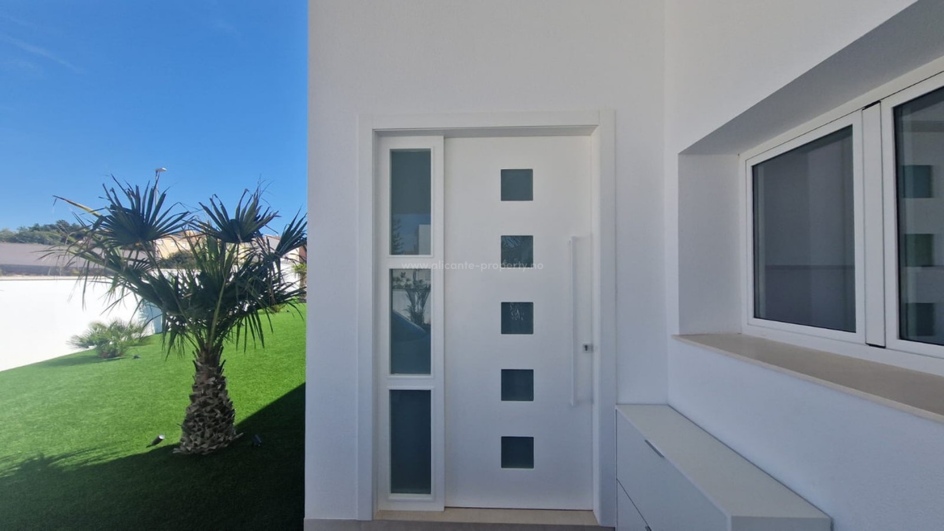 Villa in La Marina