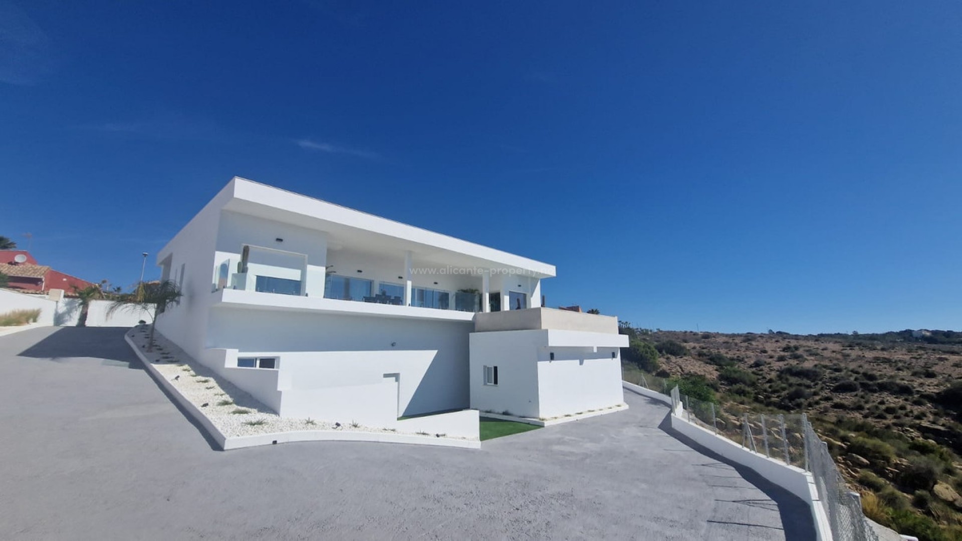 Villa in La Marina