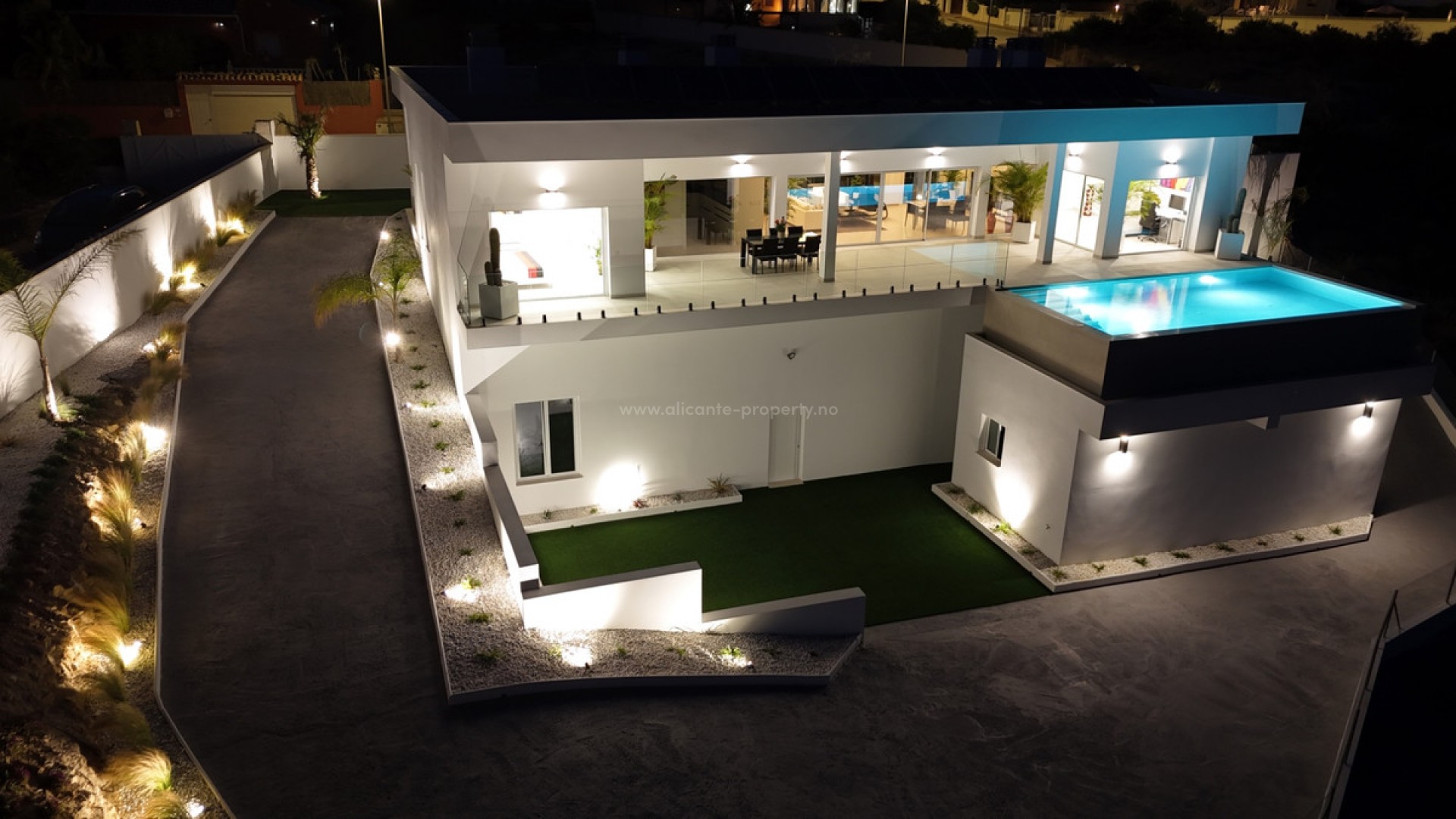 Villa in La Marina