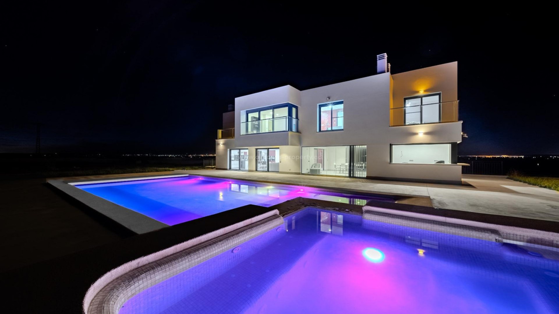 Villa in La Marina