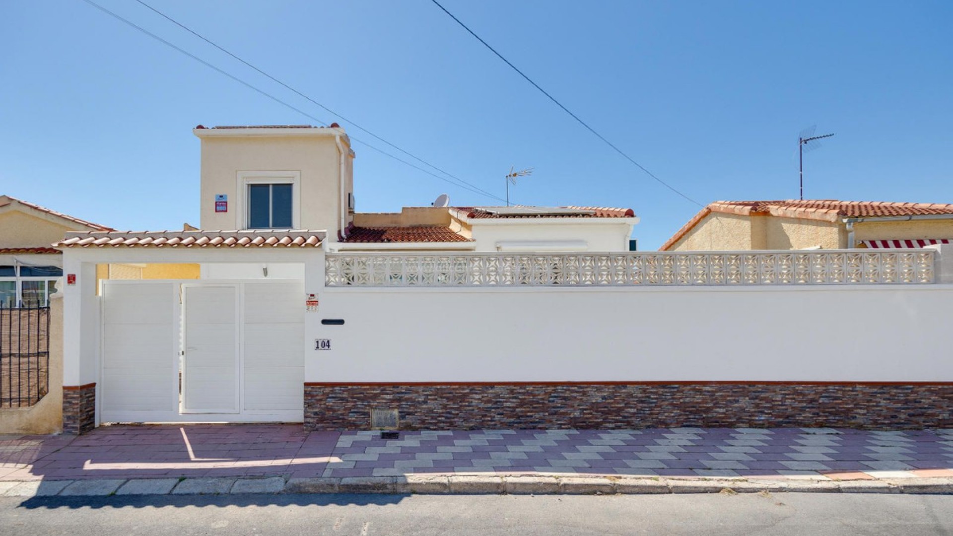 Villa in La Marina