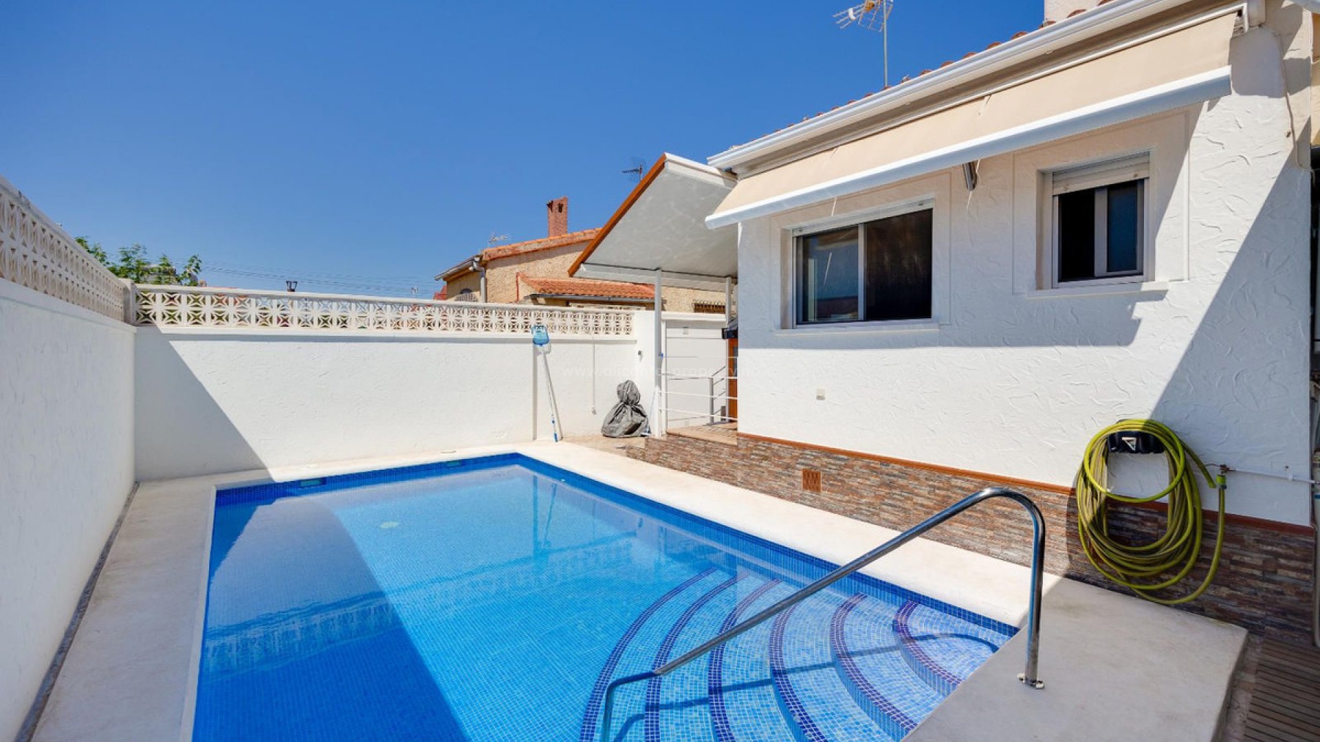 Villa in La Marina