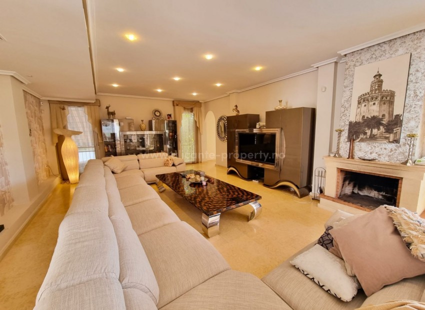 Villa in La Mata