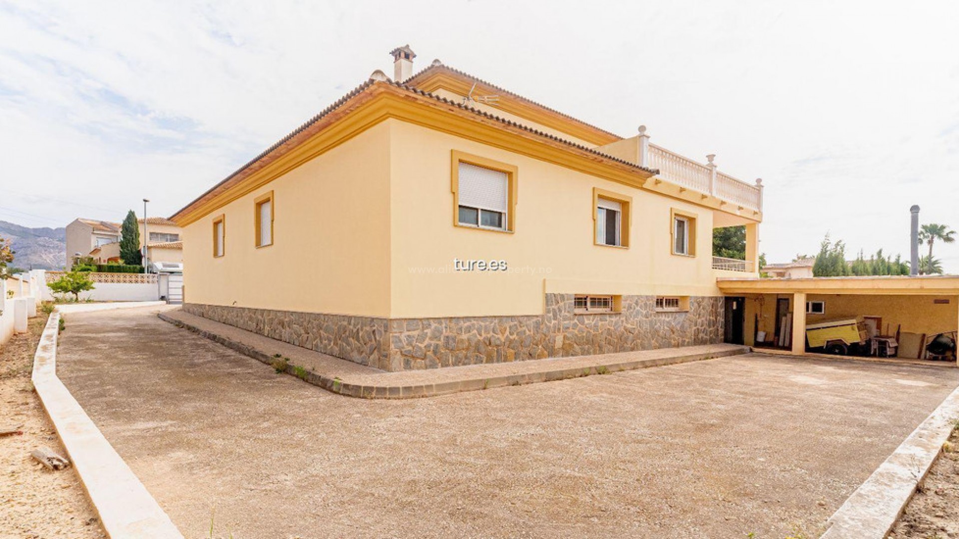 Villa in La Nucia Centro