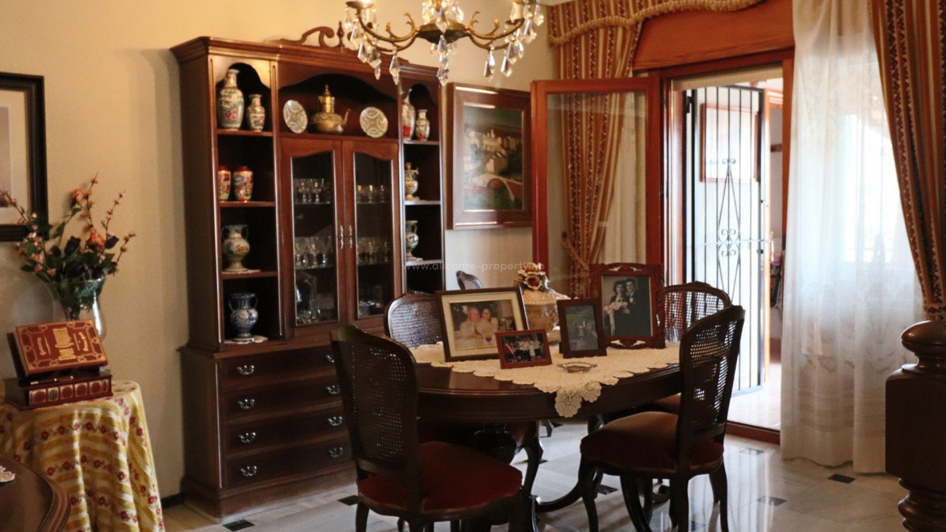 Villa in La Nucia Centro