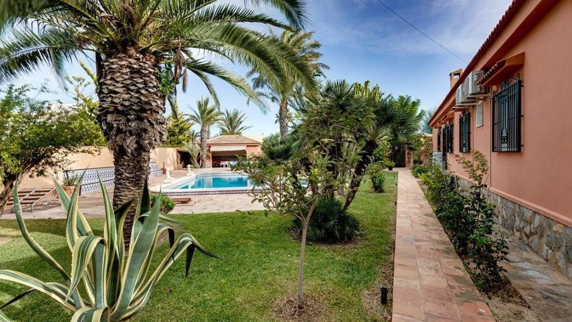 Villa in La Siesta