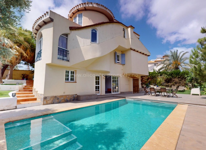 Villa in La Zenia