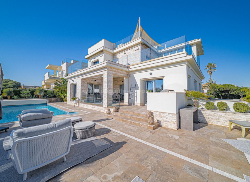 Villa in La Zenia