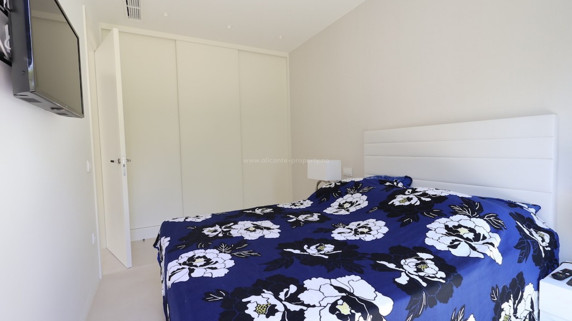 Villa in Las Colinas Golf Resort