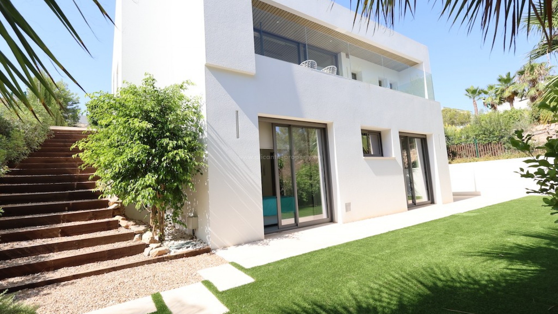 Villa in Las Colinas Golf Resort