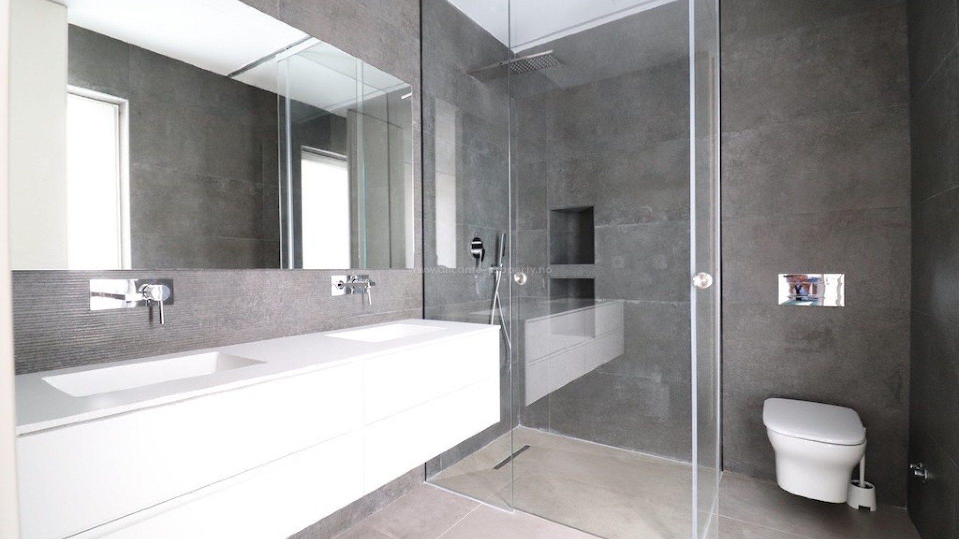 Villa in Las Colinas Golf Resort