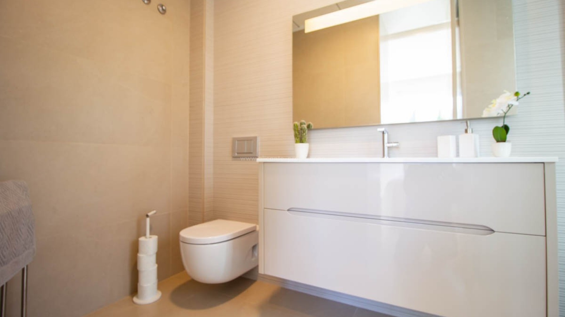 Villa in Las Colinas Golf Resort