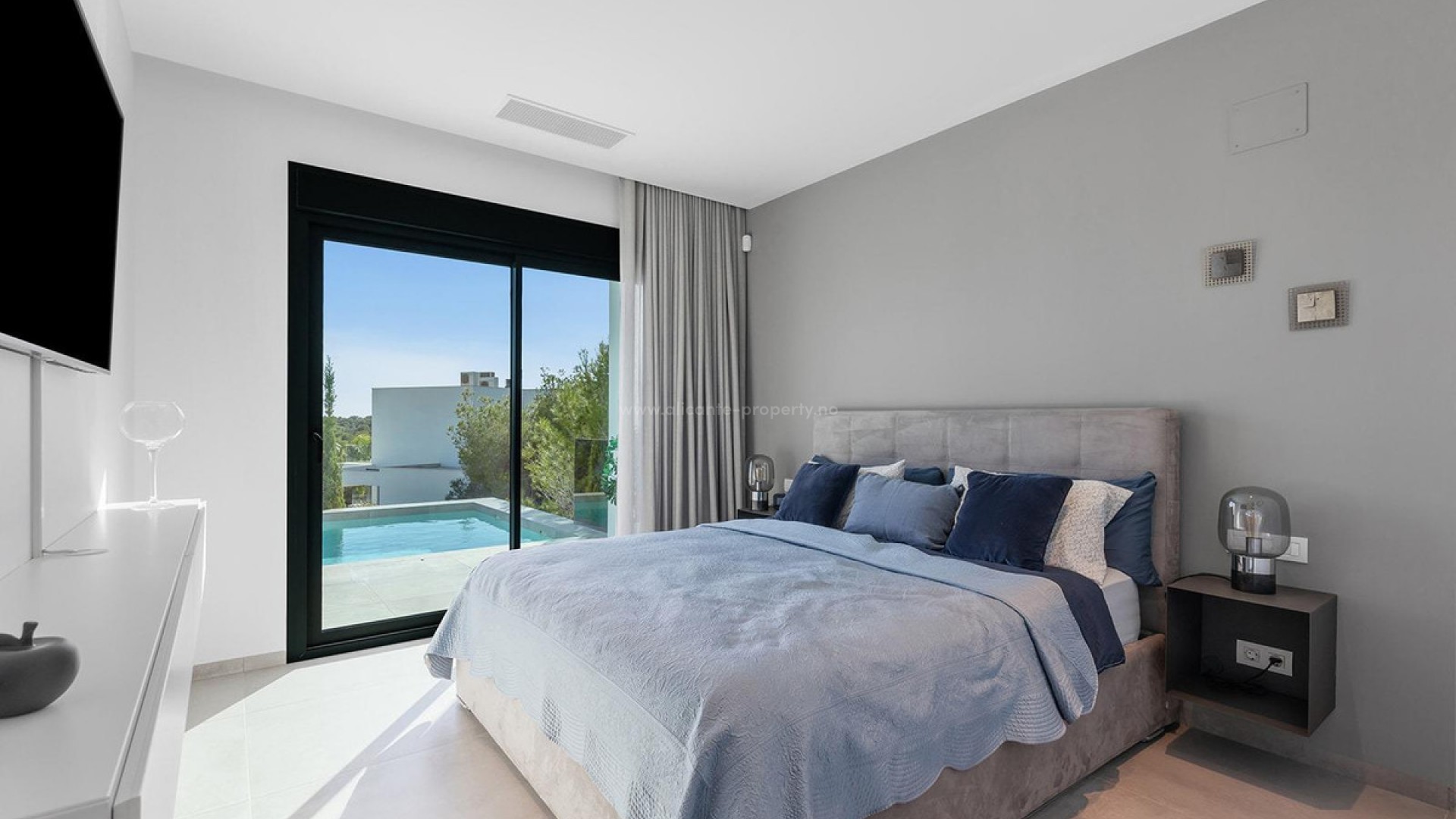 Villa in Las Colinas Golf Resort