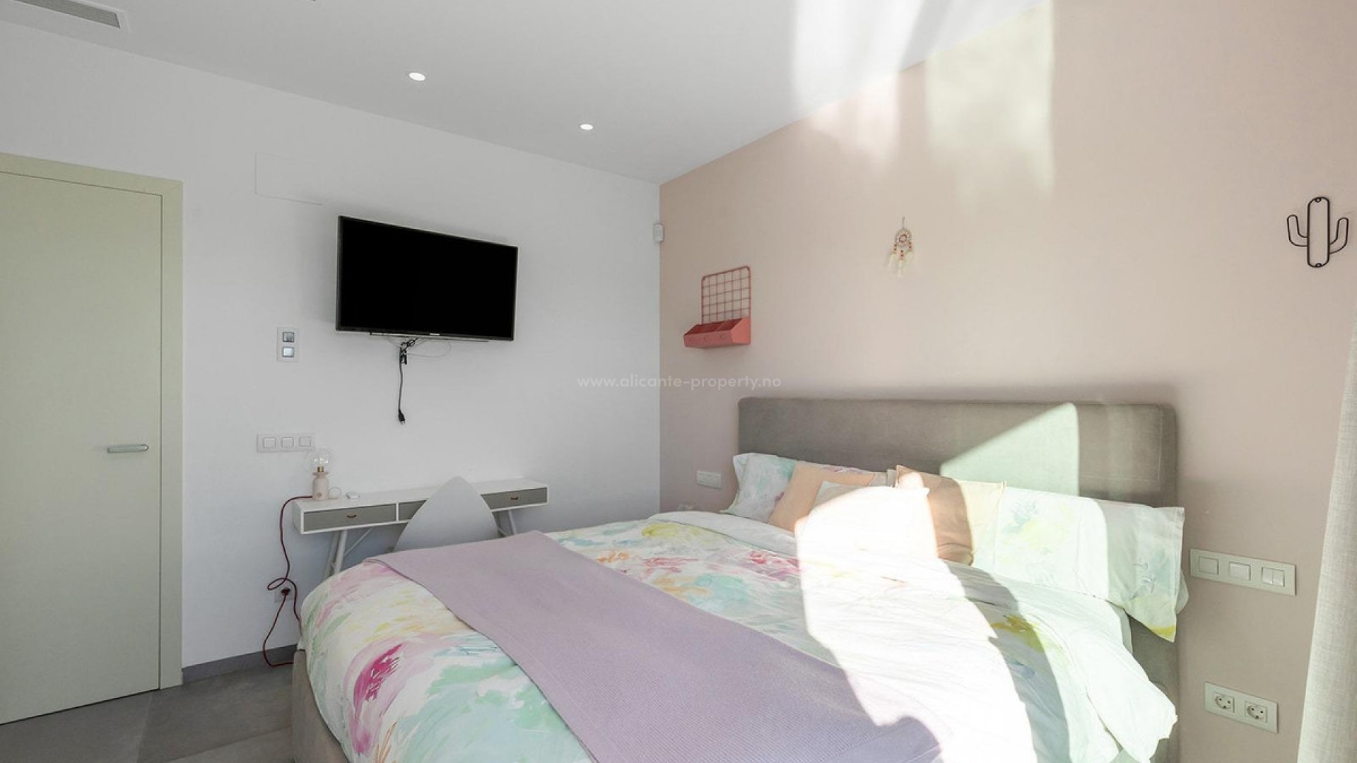 Villa in Las Colinas Golf Resort