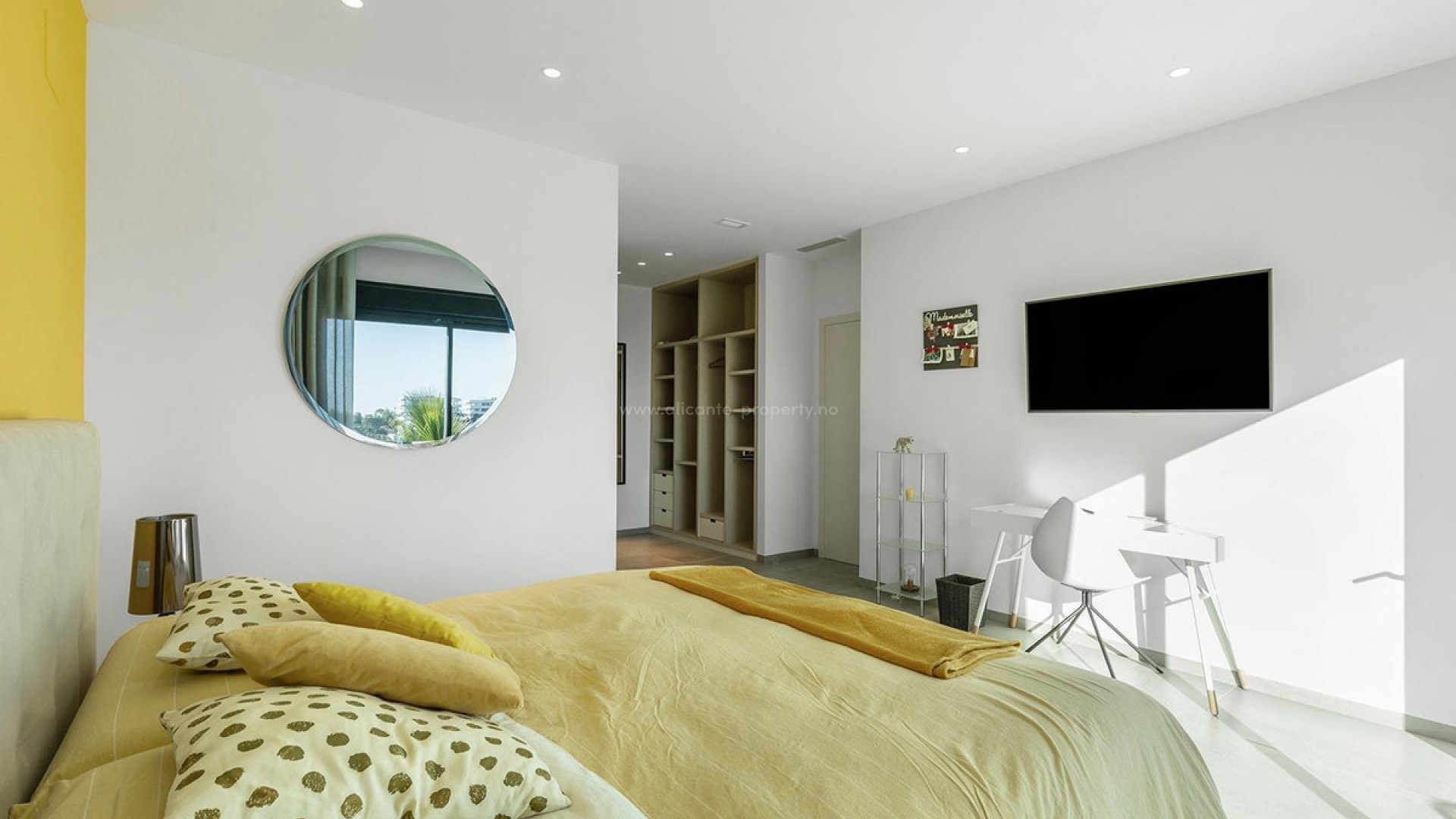 Villa in Las Colinas Golf Resort