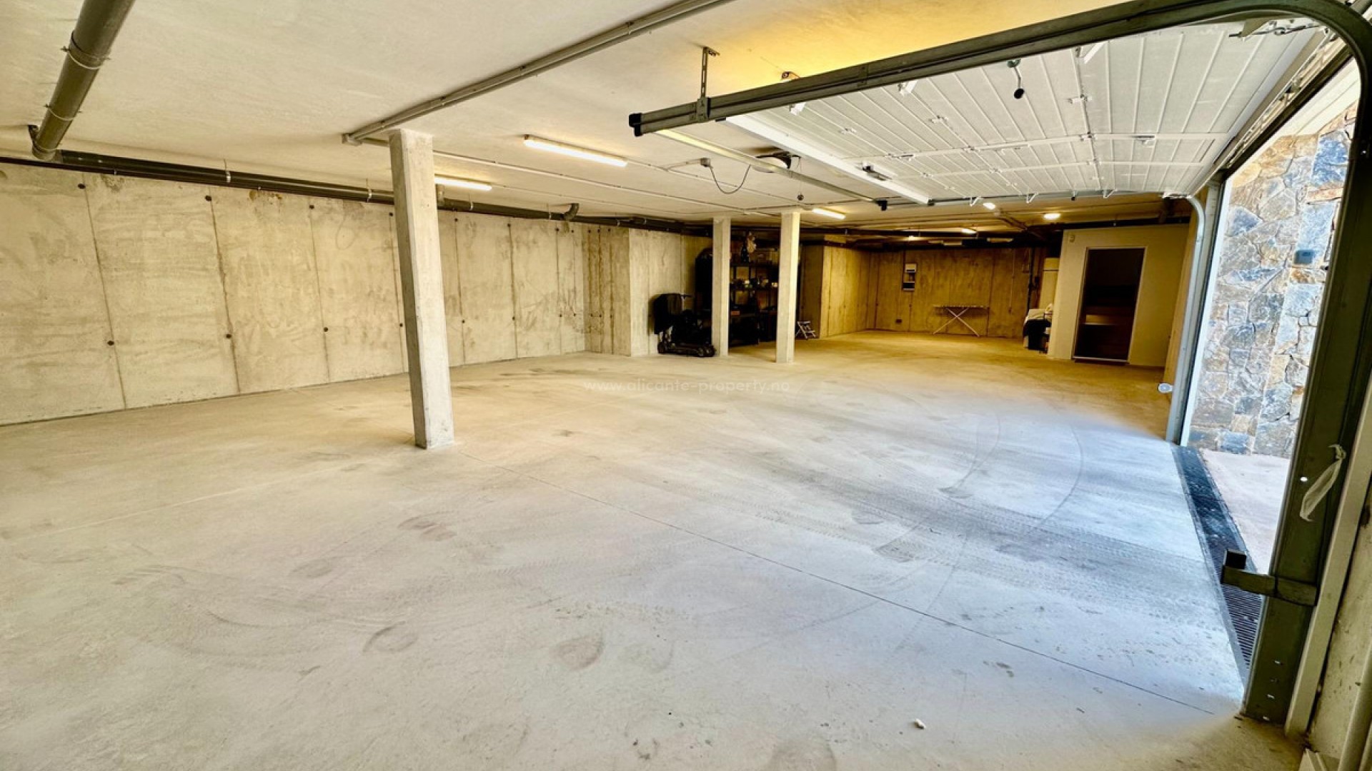 Villa in Las Colinas Golf Resort