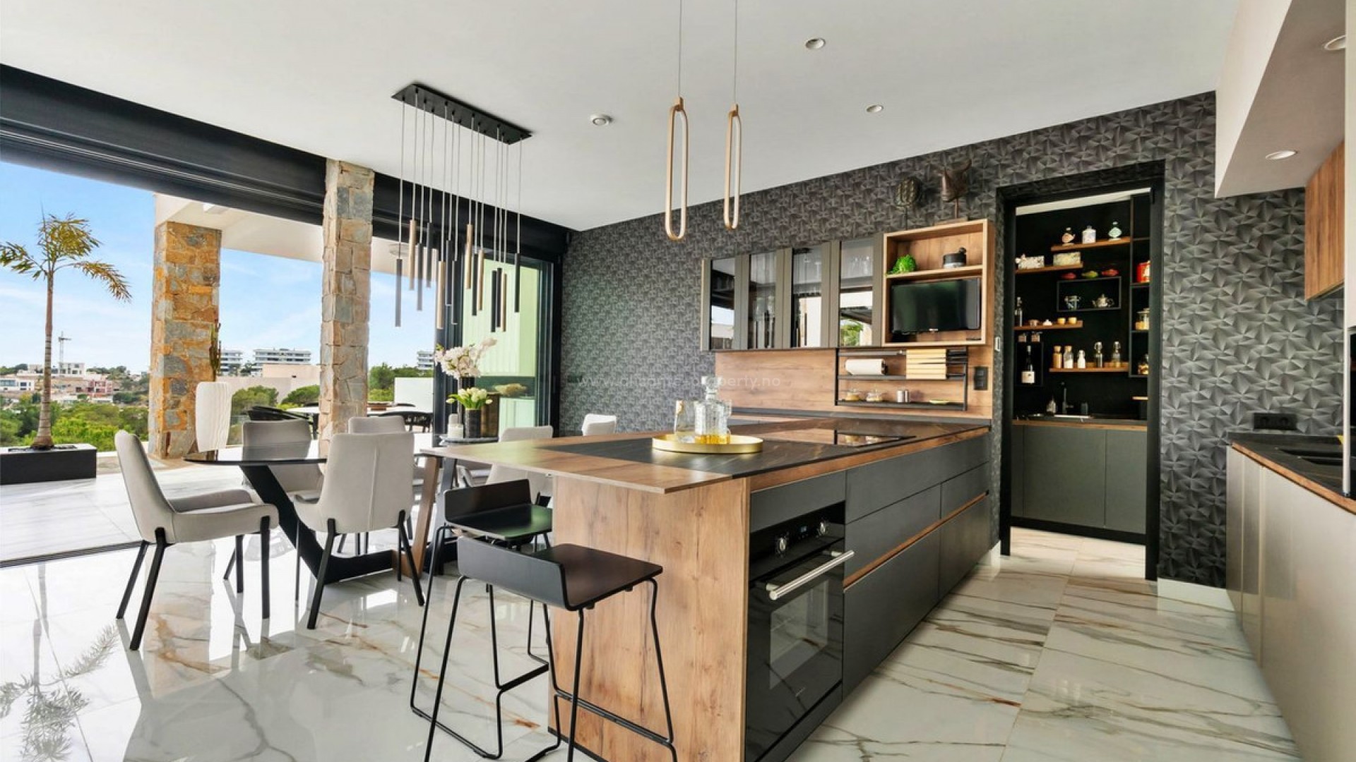 Villa in Las Colinas Golf Resort