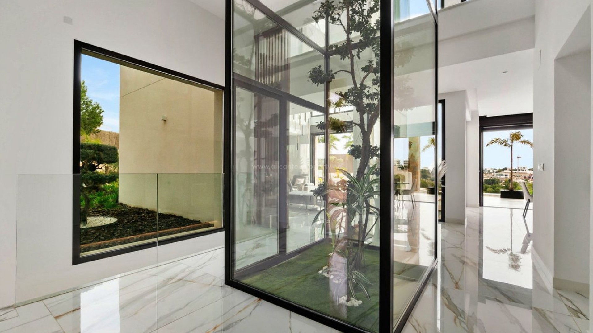 Villa in Las Colinas Golf Resort