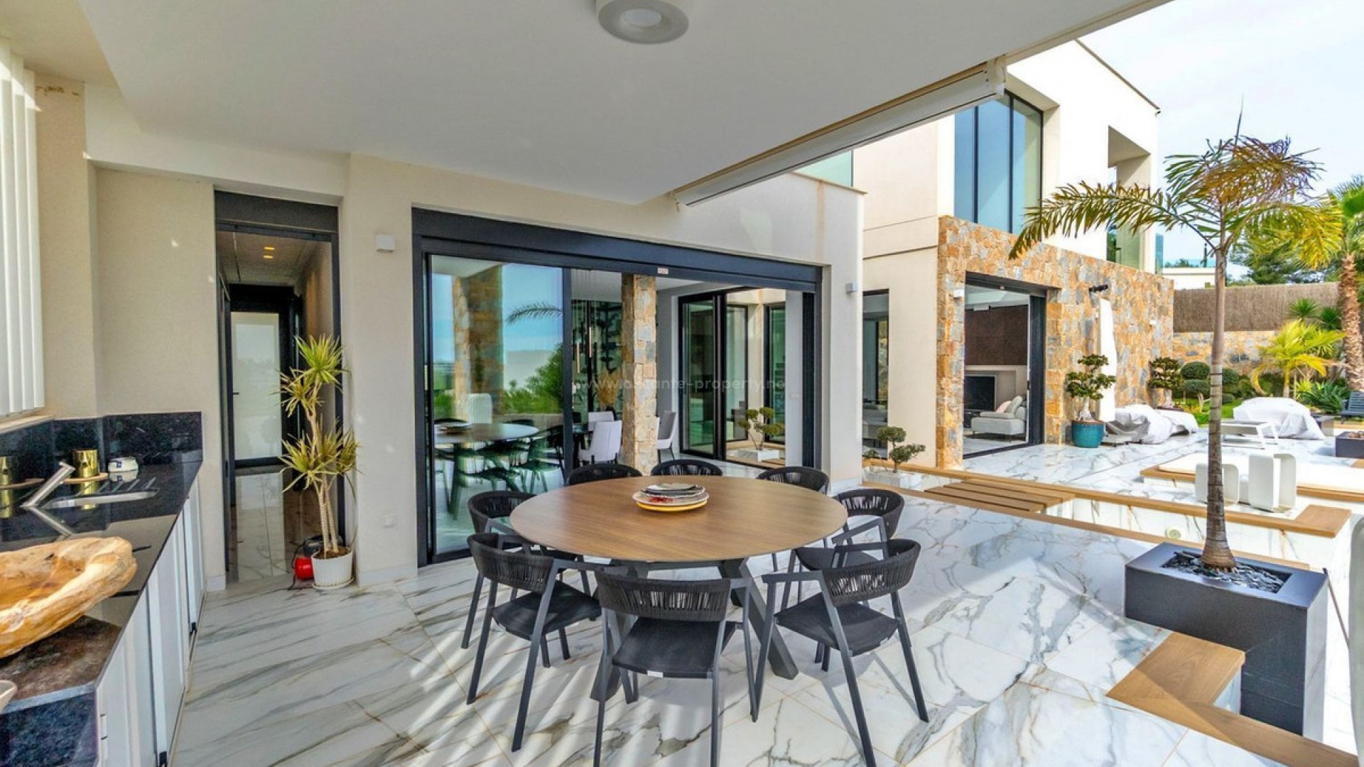 Villa in Las Colinas Golf Resort